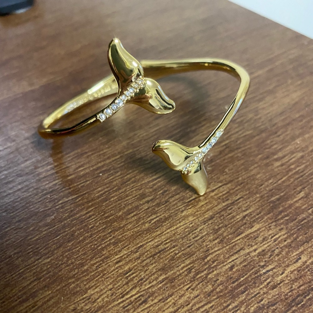 Kate spade whale bracelet brand new with pouch